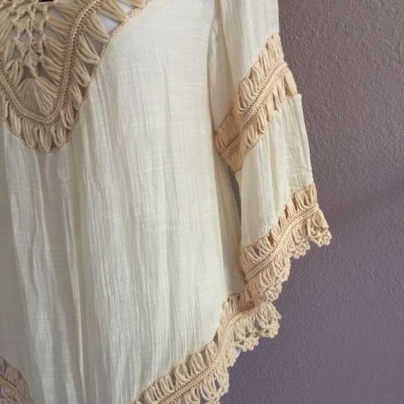 Ya Los Angeles Crochet Boho Festival Poncho Top L - Picture 4 of 9
